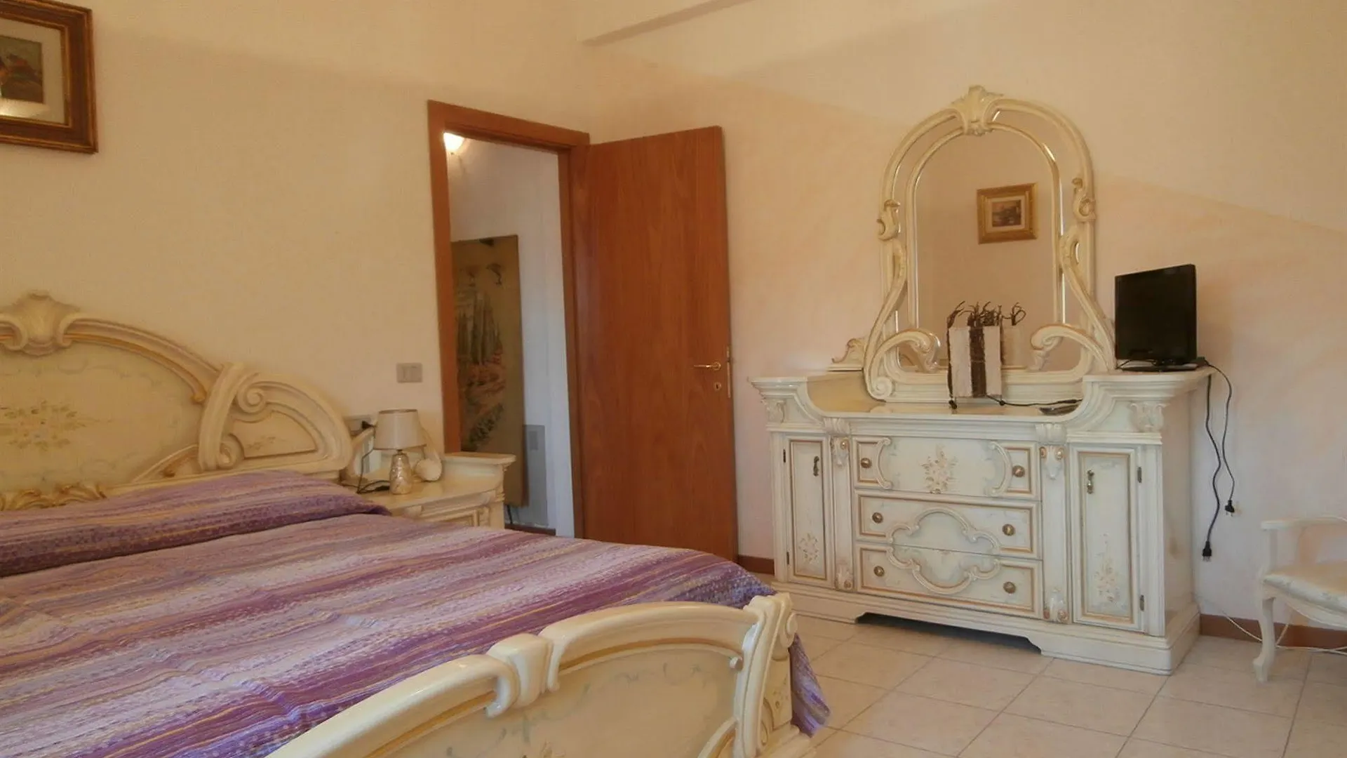 Hotel B&B La Pace Casa Vacanze Arezzo